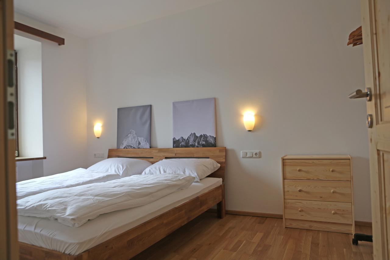 Aparthotel Der Ulmenhof à Gosau Extérieur photo