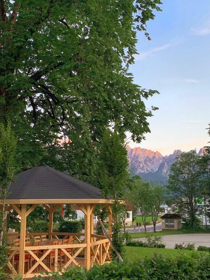 Aparthotel Der Ulmenhof à Gosau Extérieur photo